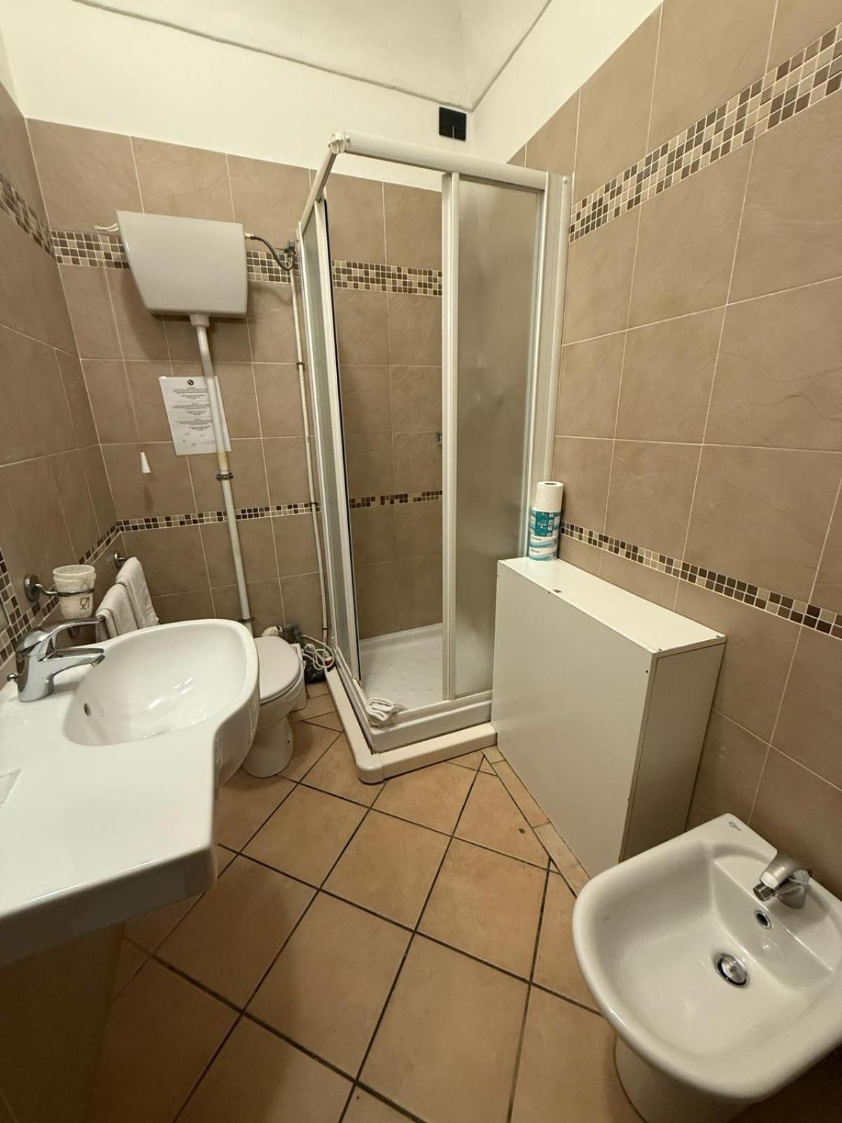 Sakura Inn Sanremo Luaran gambar